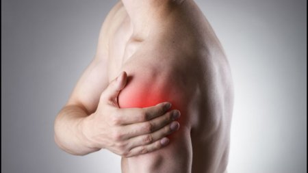 Остеопатическая помощь при боли в плече (плечелопаточный периартрит)